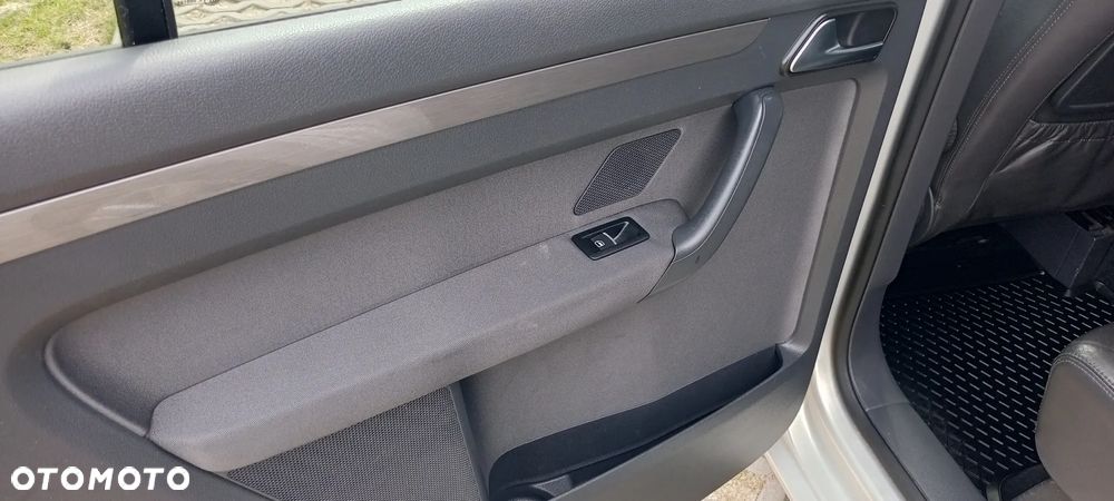 Volkswagen Touran 1.4 TSI DSG Comfortline - 17