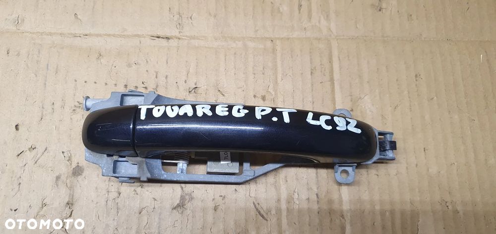 Klamka prawy tył tylna prawa VW Touareg LC9Z 7L0839886A - 1