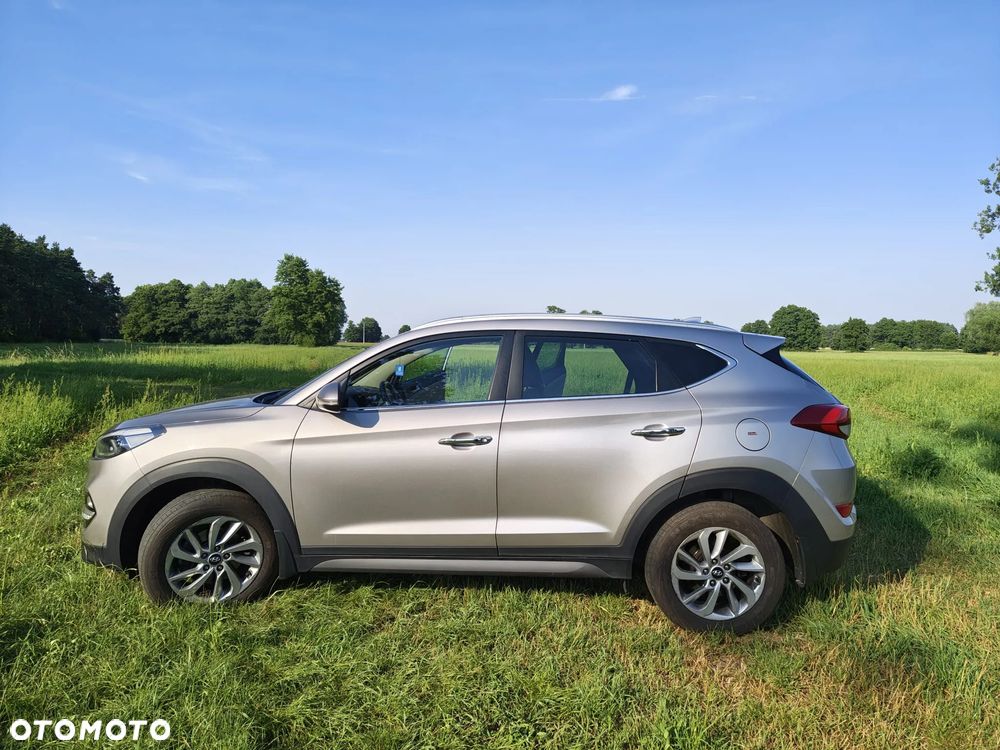 Hyundai Tucson 1.7 CRDI BlueDrive Comfort 2WD - 2