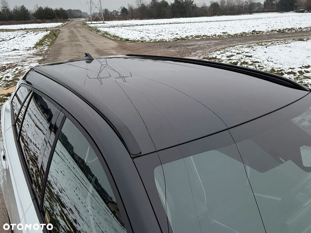 Toyota Corolla 2.0 Hybrid GR Sport Dynamic - 10