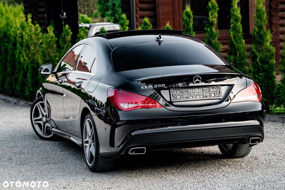 Mercedes-Benz CLA 250 7G-DCT AMG Line - 12