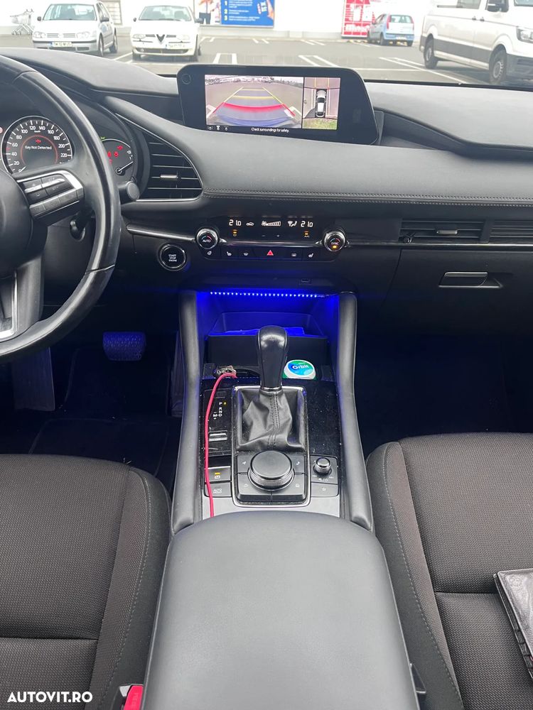 Mazda 3 SKYACTIV-G 2.0 M-Hybrid DRIVE SELECTION - 10