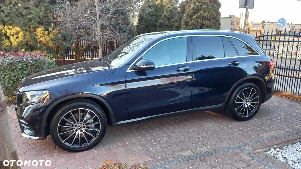 Mercedes-Benz GLC 250 d 4Matic 9G-TRONIC AMG Line - 3