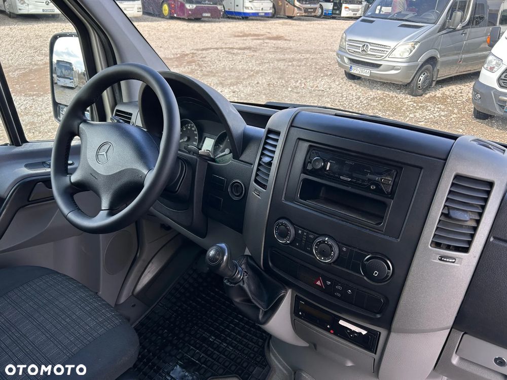 Mercedes-Benz Sprinter 519 - 14