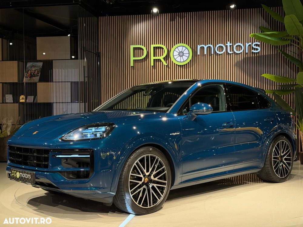 Porsche Cayenne Coupe E-Hybrid Black Edition - 5