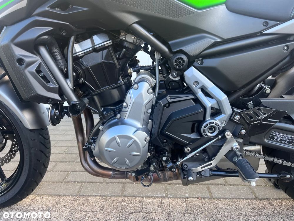 Kawasaki Z 650 - 12