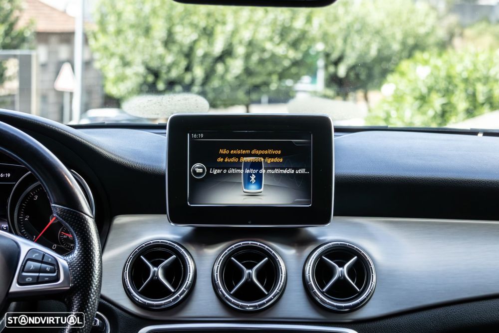 Mercedes-Benz CLA 180 d AMG Line - 33