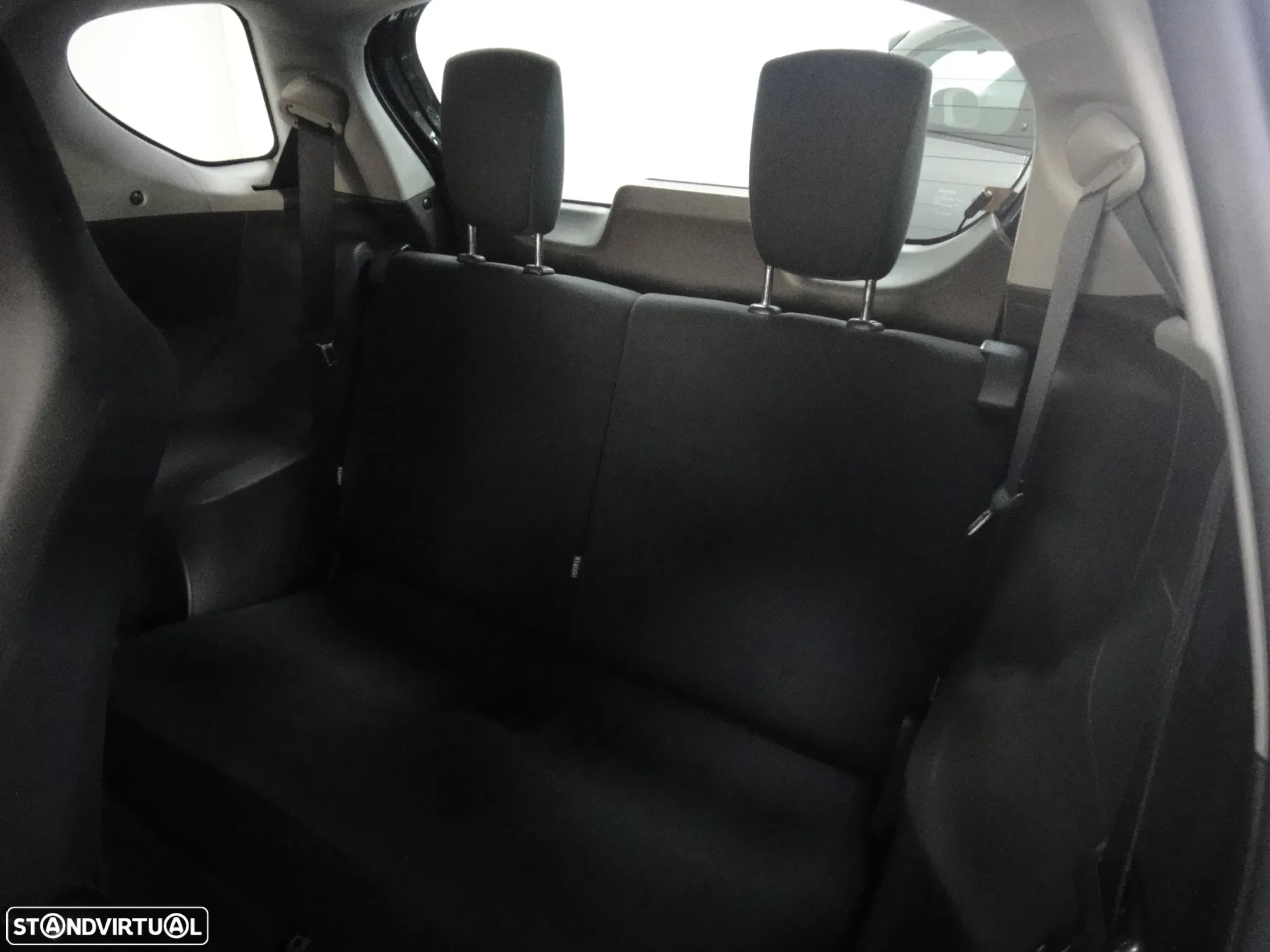 Toyota iQ 1.4 D-4D + - 10