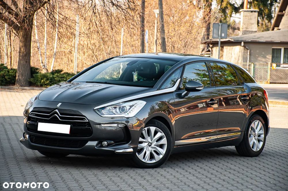 DS Automobiles DS 5 - 8