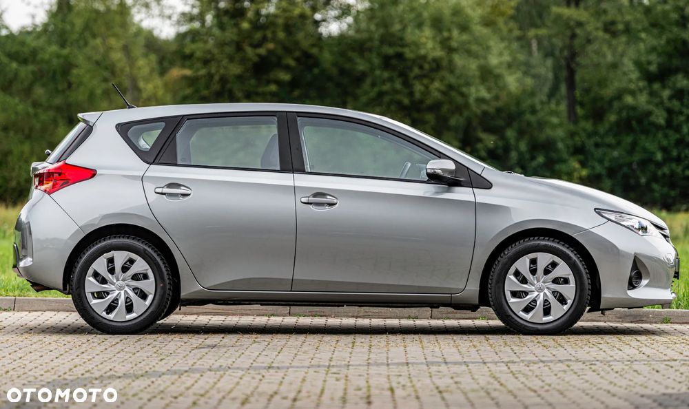 Toyota Auris 1.33 Dual-VVT-i Comfort - 19