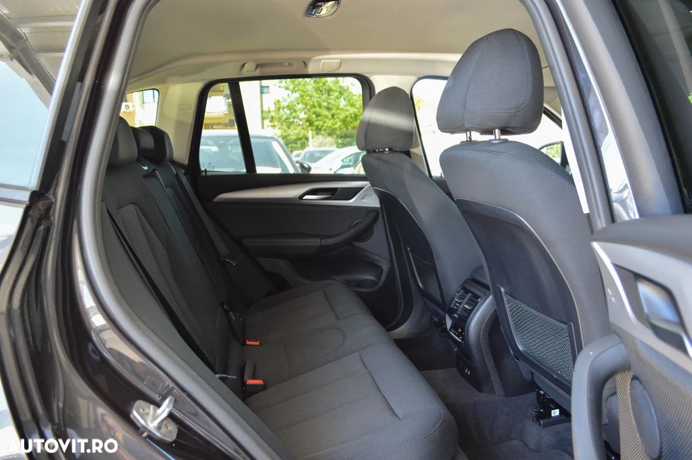 BMW X3 sDrive18d Aut. Advantage - 27