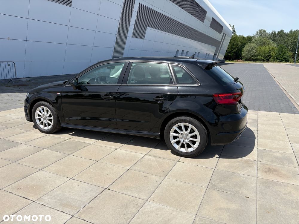 Audi A3 Sportback 1.6 TDI (clean diesel) S line Sportpaket - 9