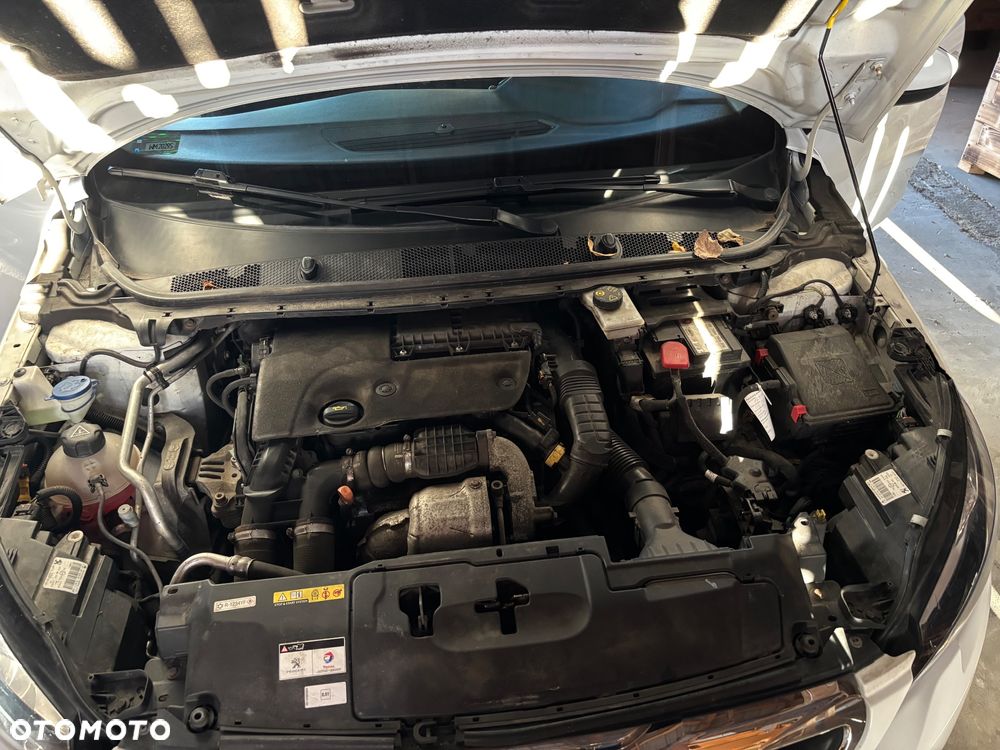 Peugeot 308 SW 1.6 BlueHDi Active S&S - 10