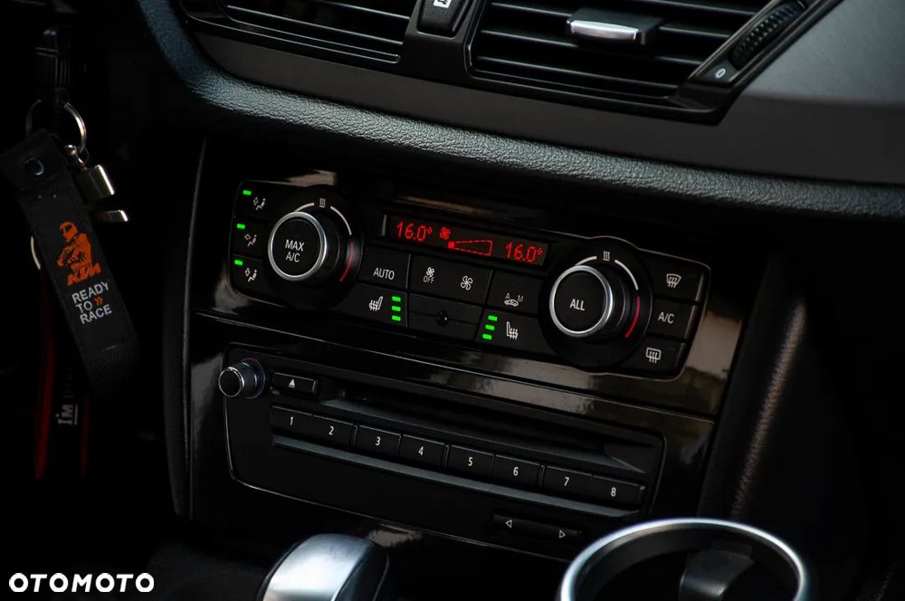 BMW X1 xDrive20d - 9