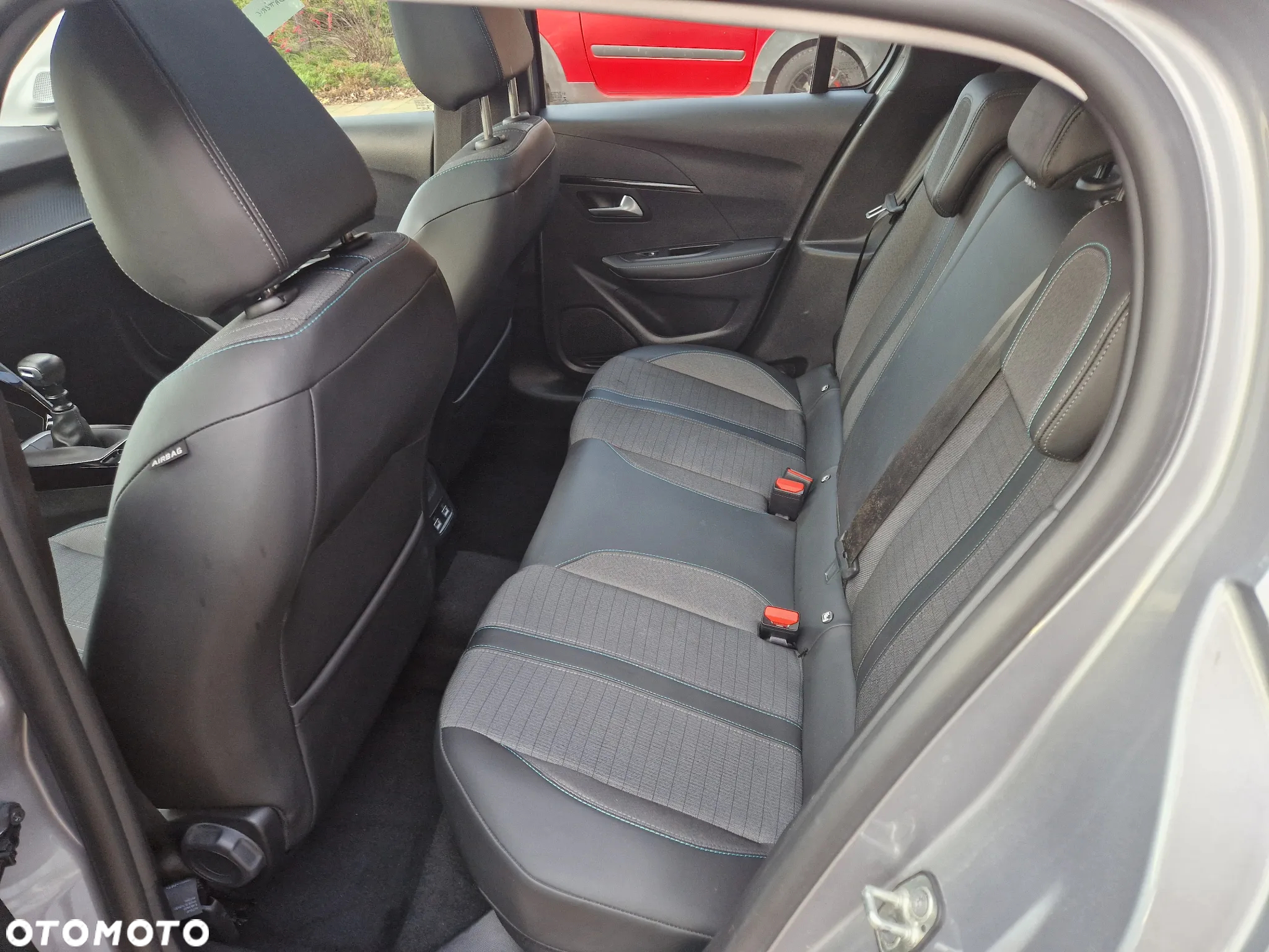 Peugeot 208 PureTech 100 Allure Pack - 16
