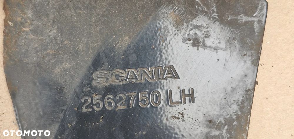 SCANIA R S MOCOWANIE WSPORNIK HALOGENU 2562750 2562751 - 3