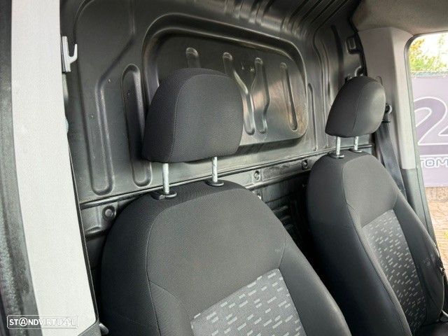 Opel Combo 1.6 CDTi L2H1 S/S Easytronic - 23