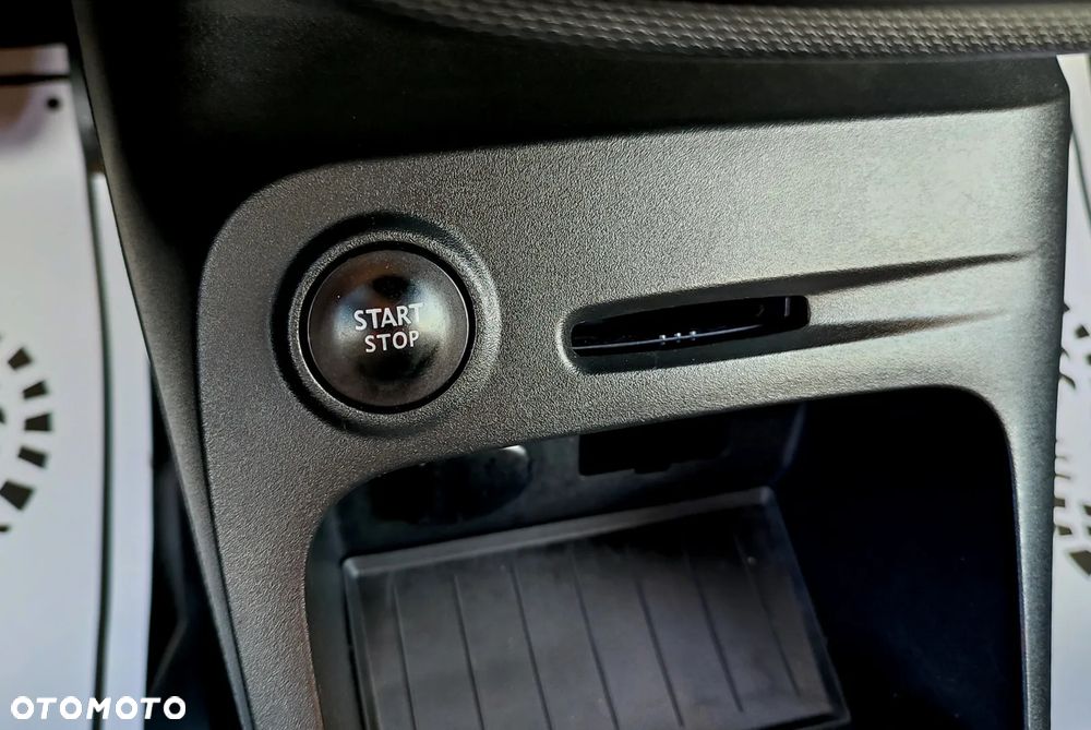 Renault Captur - 30