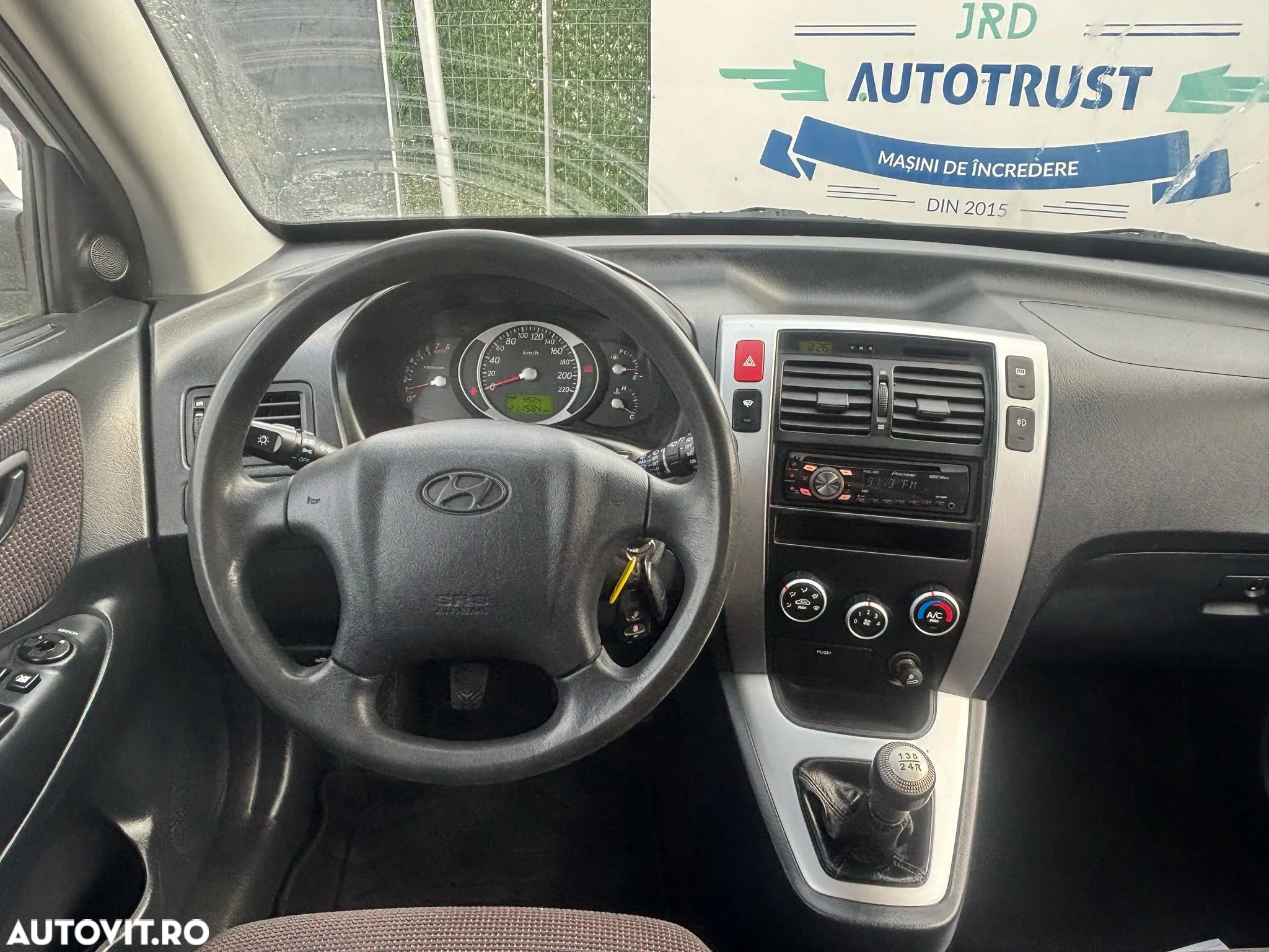 Hyundai Tucson 2.0 - 11