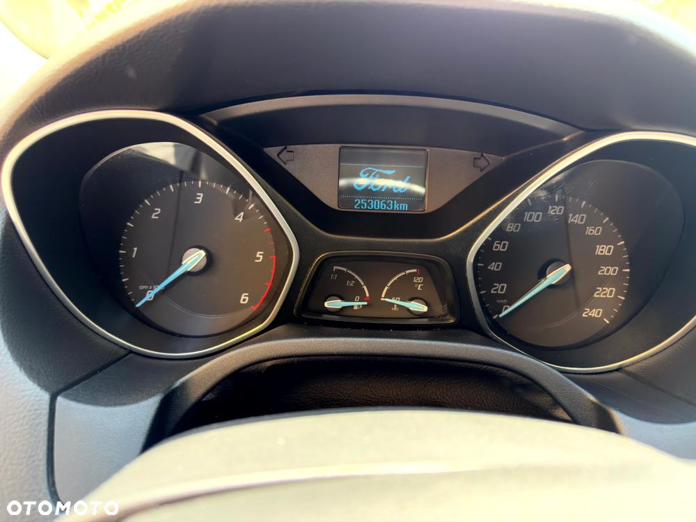 Ford Focus 1.6 TDCi Ambiente - 12