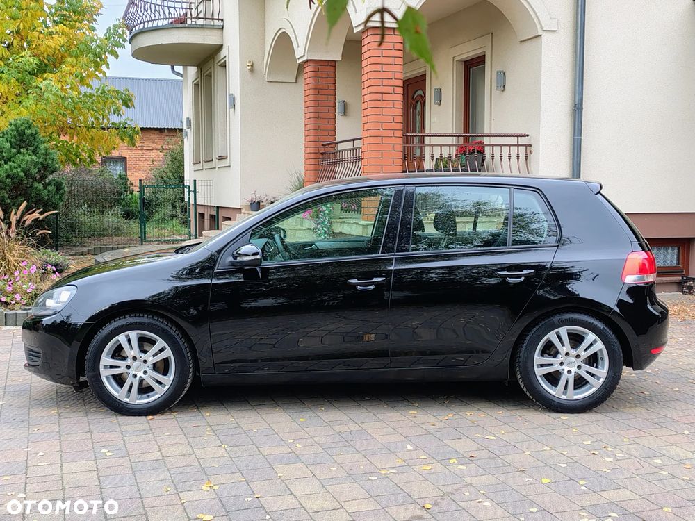 Volkswagen Golf - 24