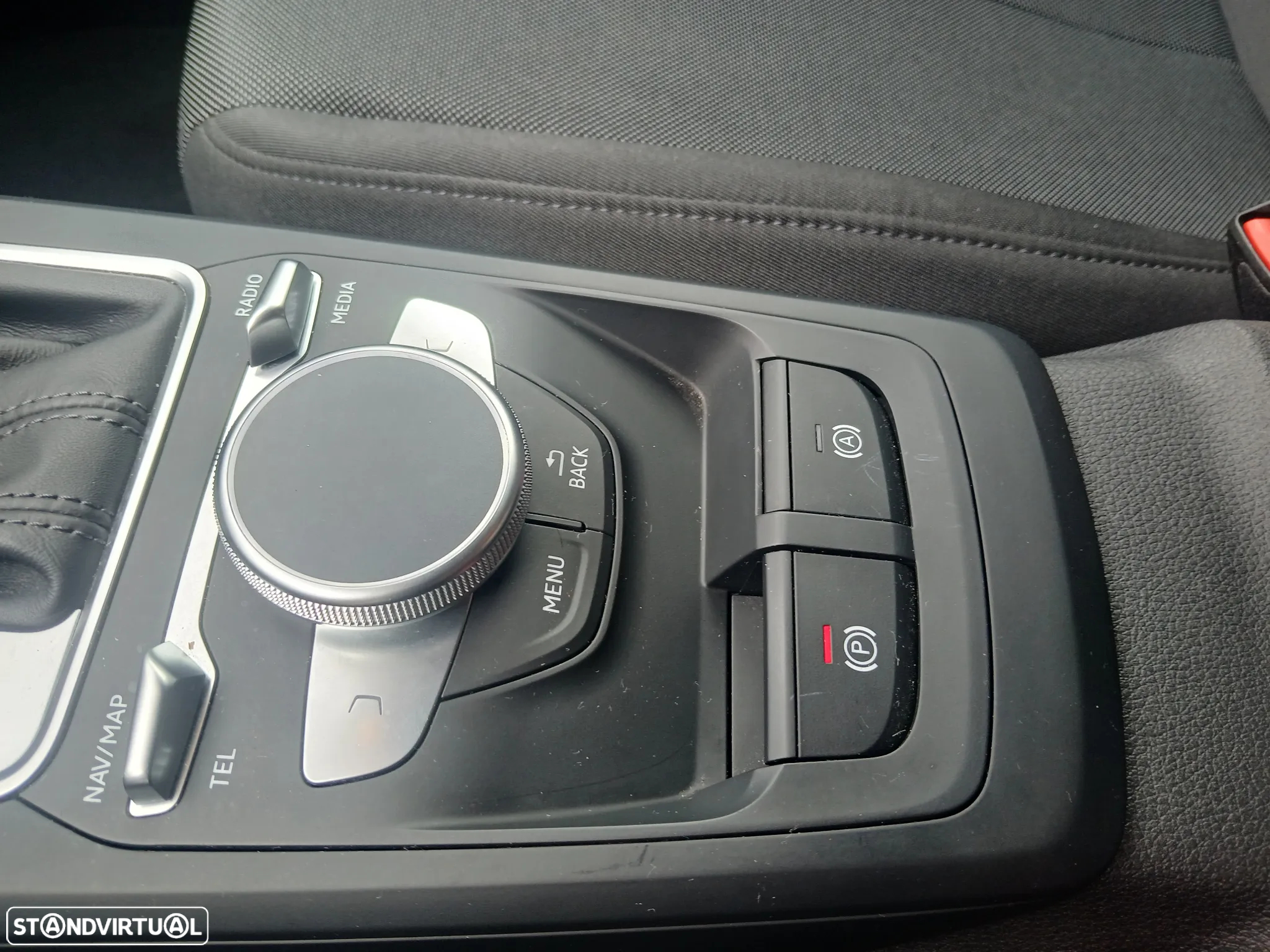 Audi Q2 35 TDI Advanced S tronic - 31