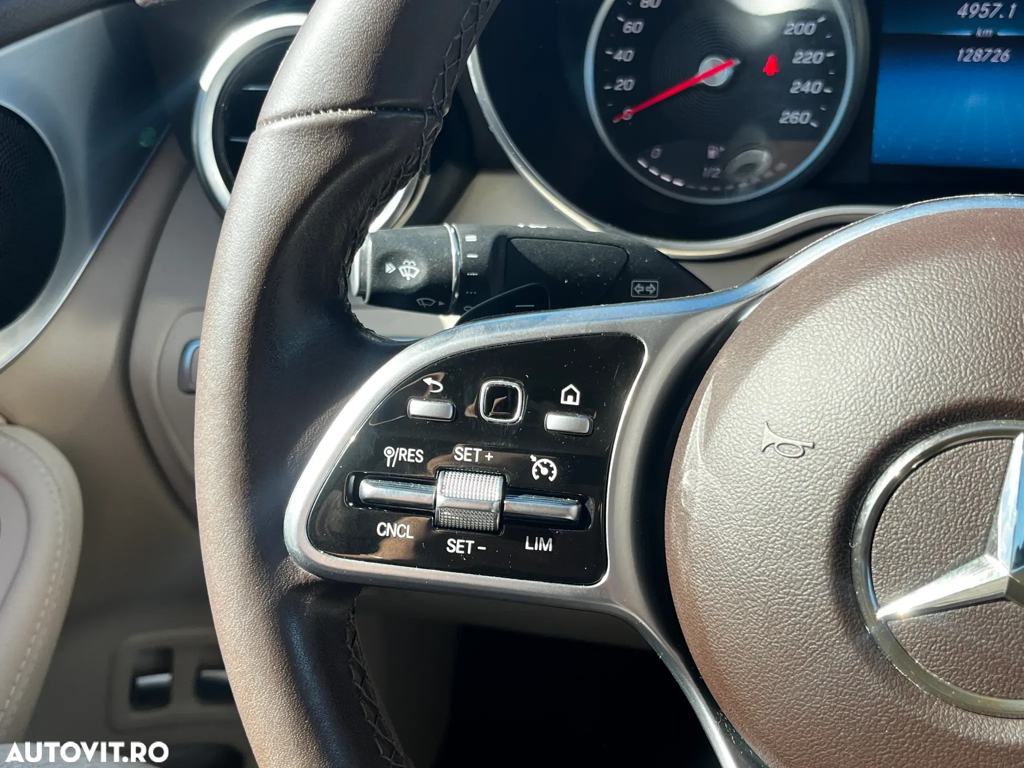Mercedes-Benz GLC 200 d 4Matic 9G-TRONIC - 15