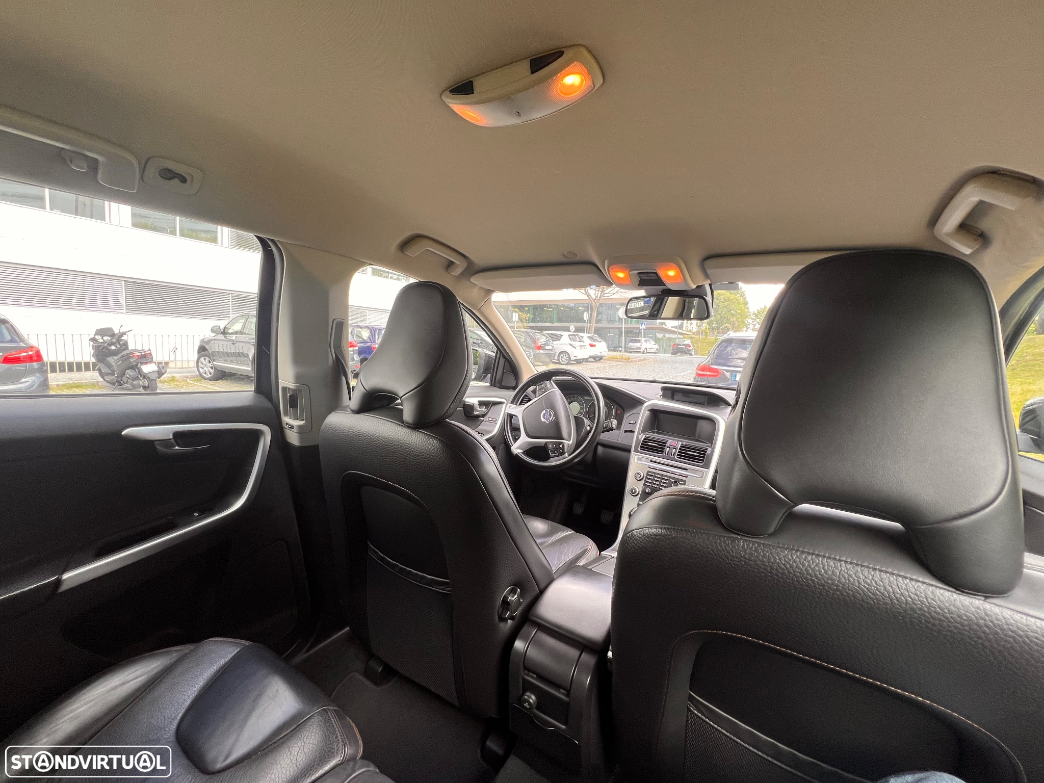 Volvo XC 60 2.4 D Drive - 12