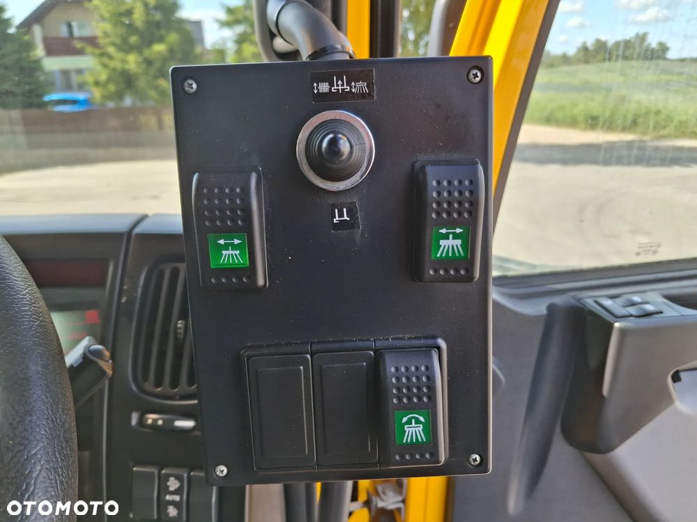 Renault C280 Zamiatarka SEMAT Zoeller FAUN Karcher 2 Silniki Rura Do Liści Listwy Ciśnieniowe Lanca 2 Zbiorniki Wody Szczotki L/R 2018r Euro 6 Motogodziny: 740MTH - 36