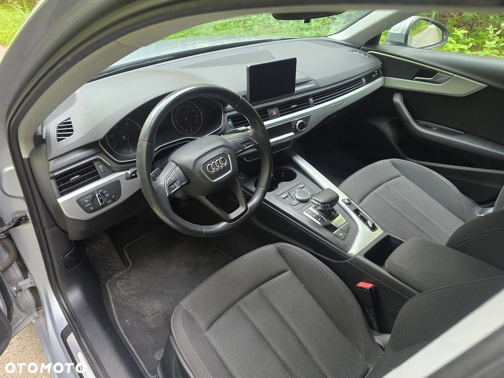 Audi A4 Avant 2.0 TDI DPF clean diesel quattro S tronic Attraction - 18