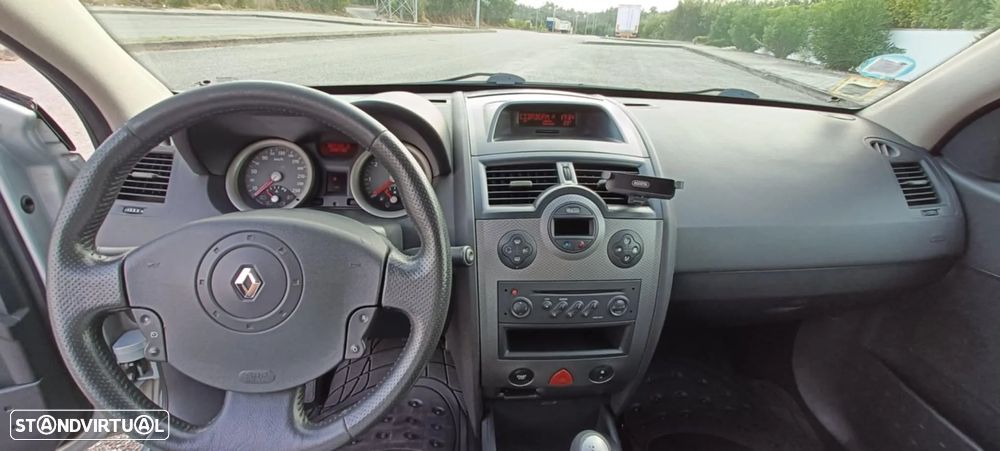 Renault Mégane 1.5 dCi Confort - 13