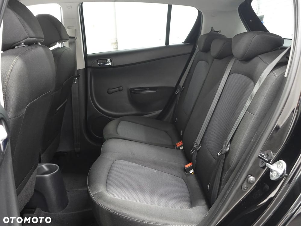 Hyundai i20 - 21