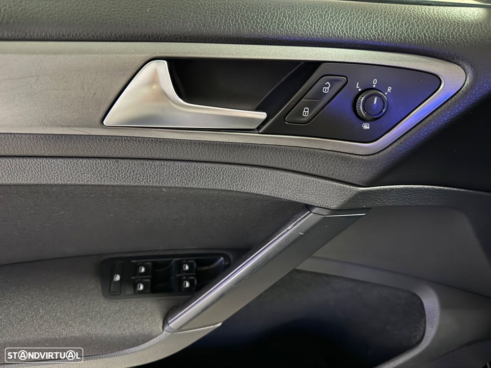 VW Golf 1.6 TDi Best Edition DSG - 34