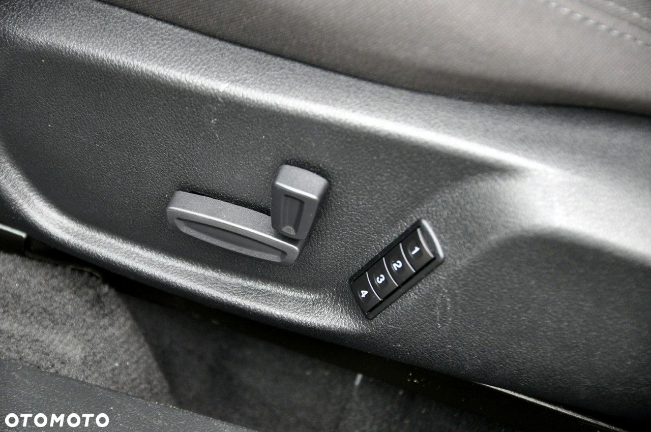 Ford Mondeo - 24