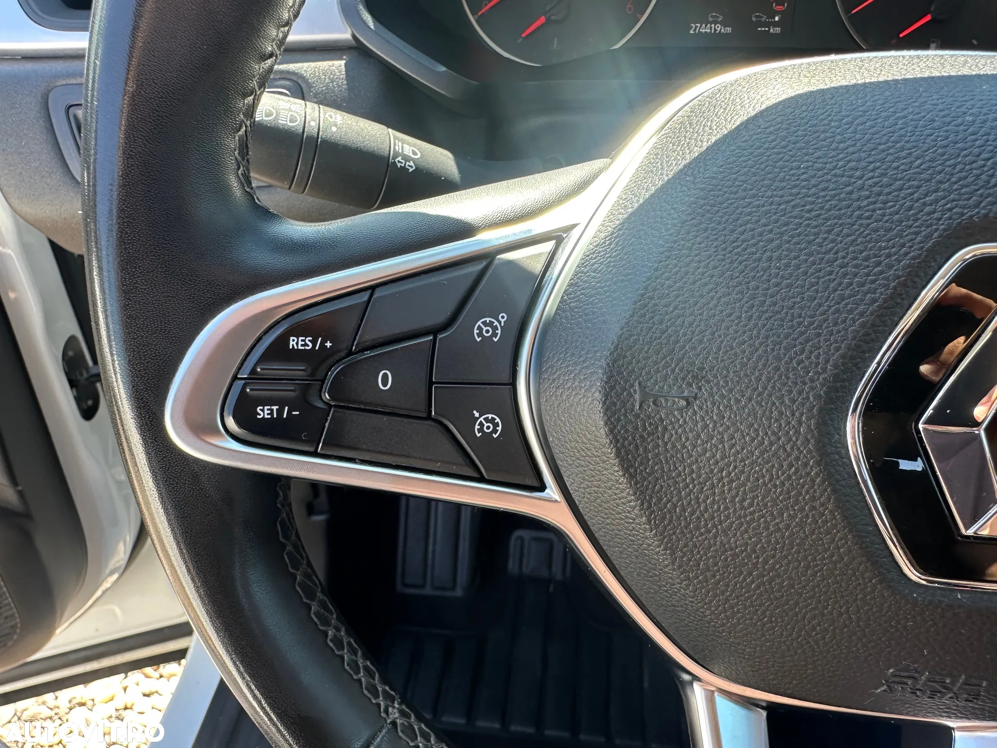Renault Captur BLUE dCi 115 BUSINESS EDITION - 11