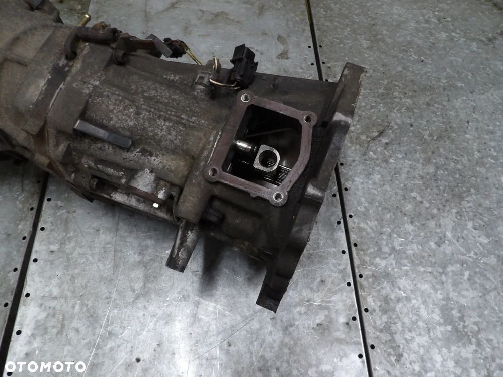 NISSAN TERRANO II 2,4 12V SKRZYNIA BIEGÓW - 13