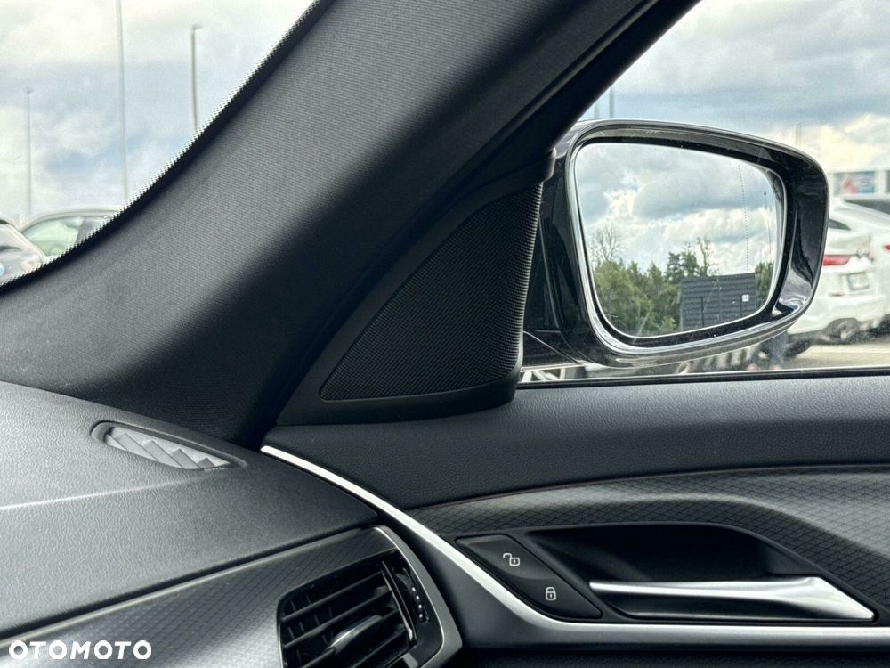 BMW Seria 5 520d M Sport - 29