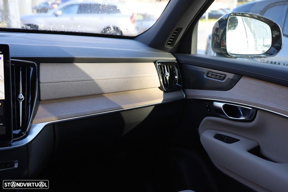 Volvo XC 90 2.0 T8 PHEV Plus Dark AWD - 30