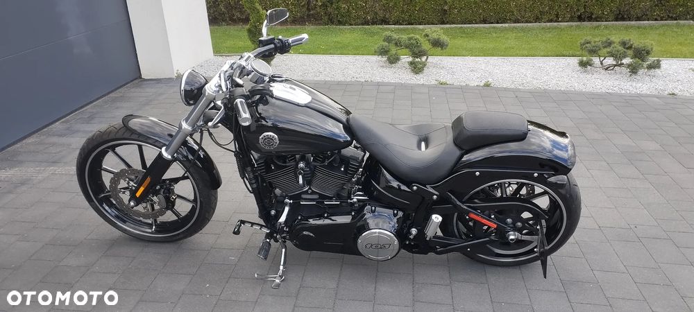 Harley-Davidson FXSB Breakout - 7