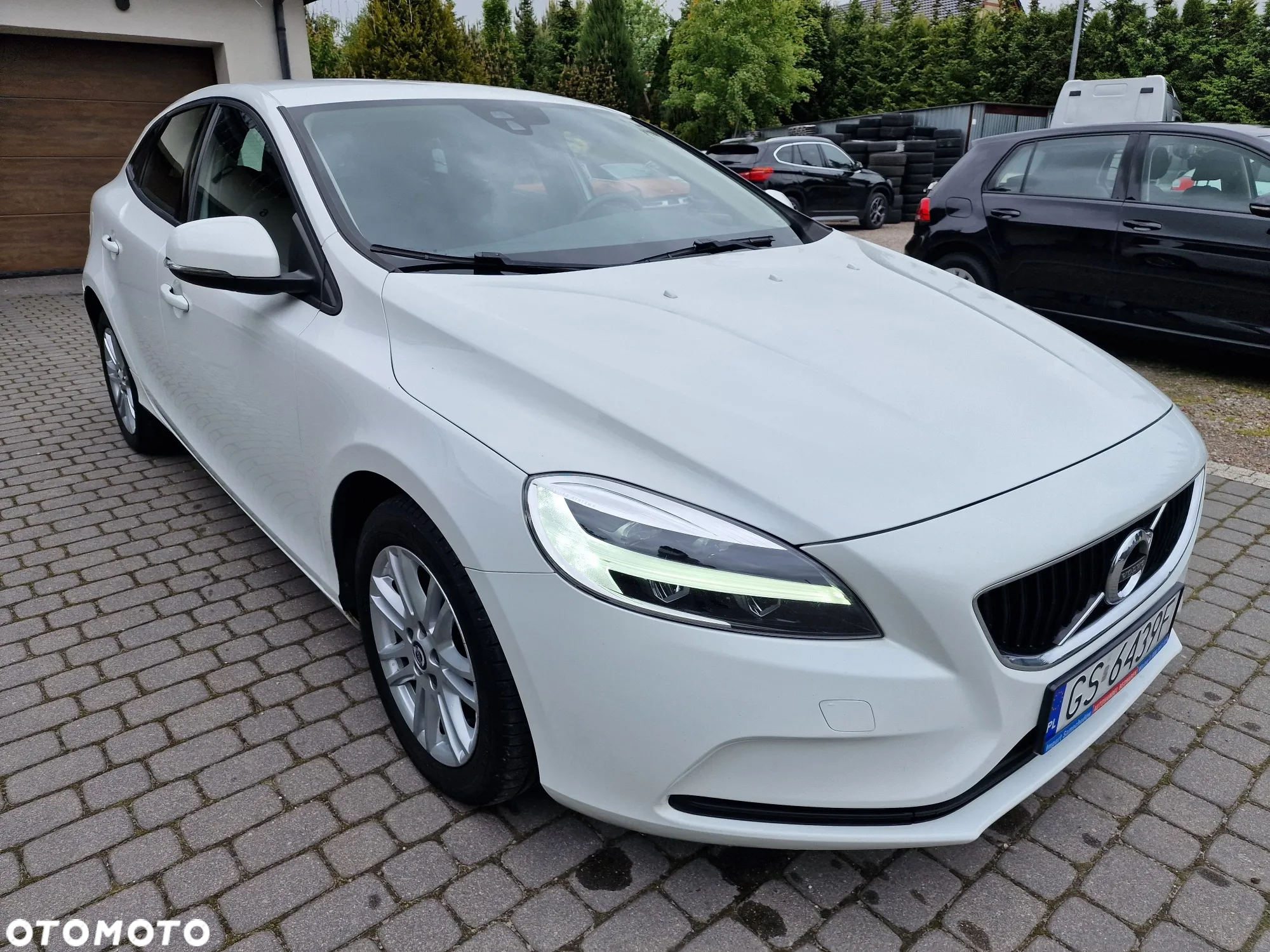 Volvo V40 D2 Drive-E Momentum - 10