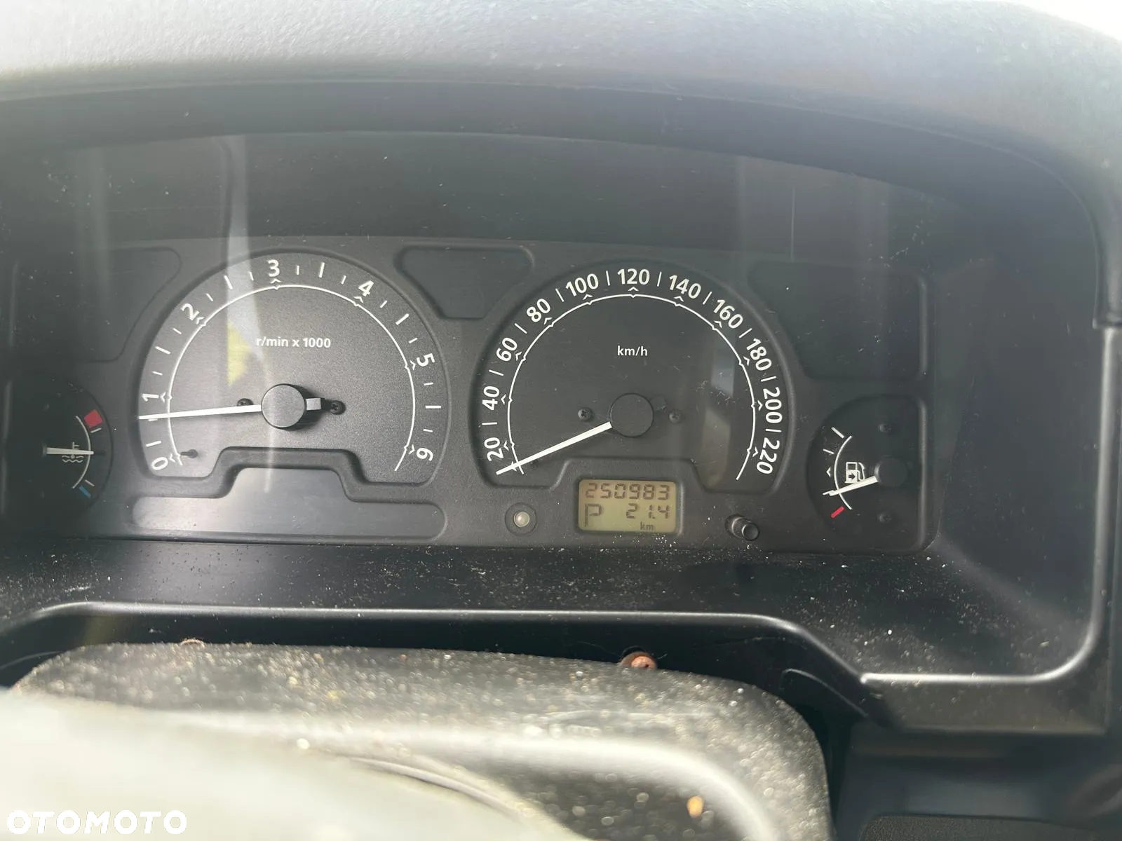 Land Rover Discovery - 12
