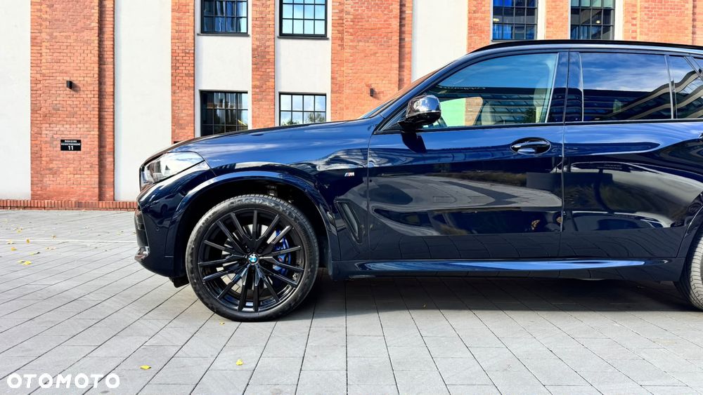 BMW X5 M M50i - 5