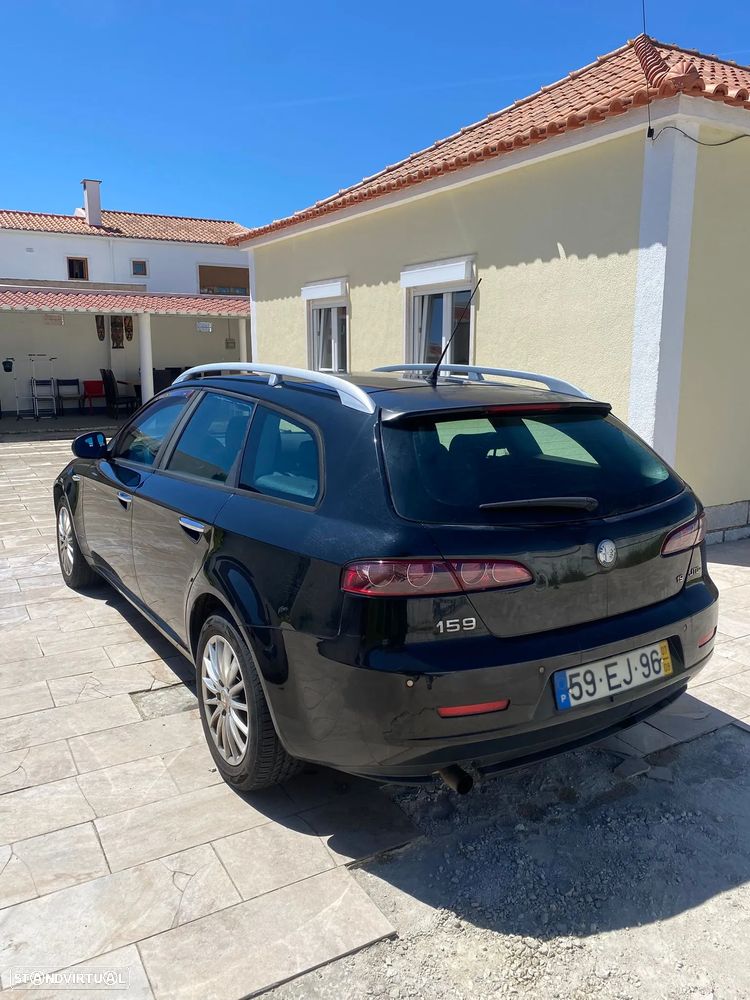 Alfa Romeo 159 Sportwagon 1.9 JTDm 8V - 4