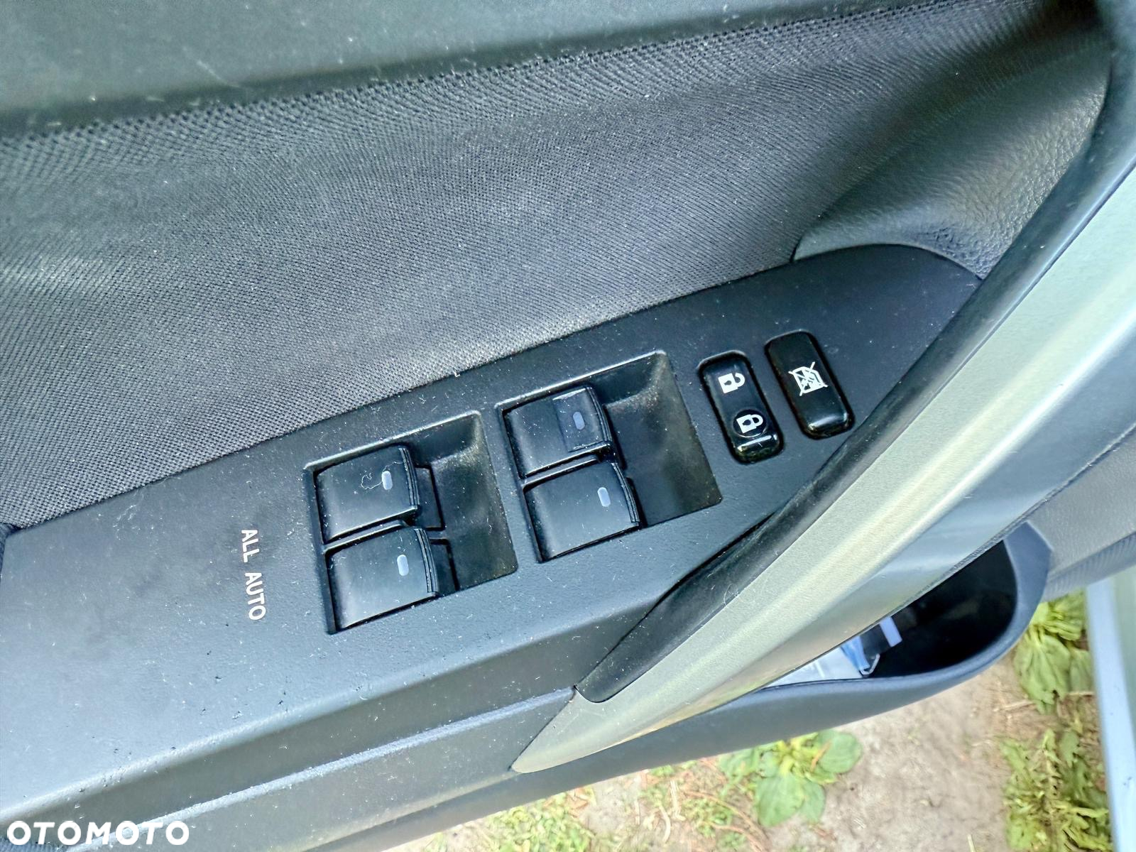 Toyota Auris - 12
