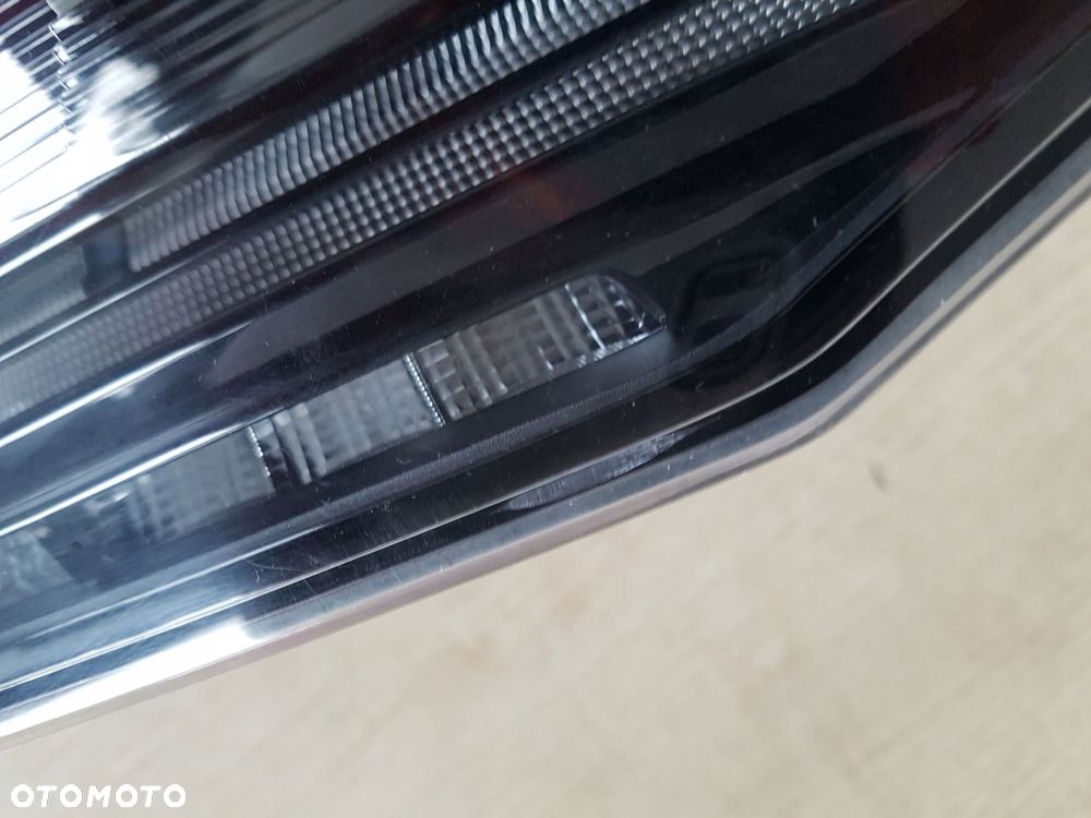audi q4 e-tron lampa blenda klapy tył 89a945095 - 2