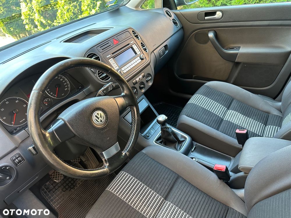 Volkswagen Golf Plus - 12