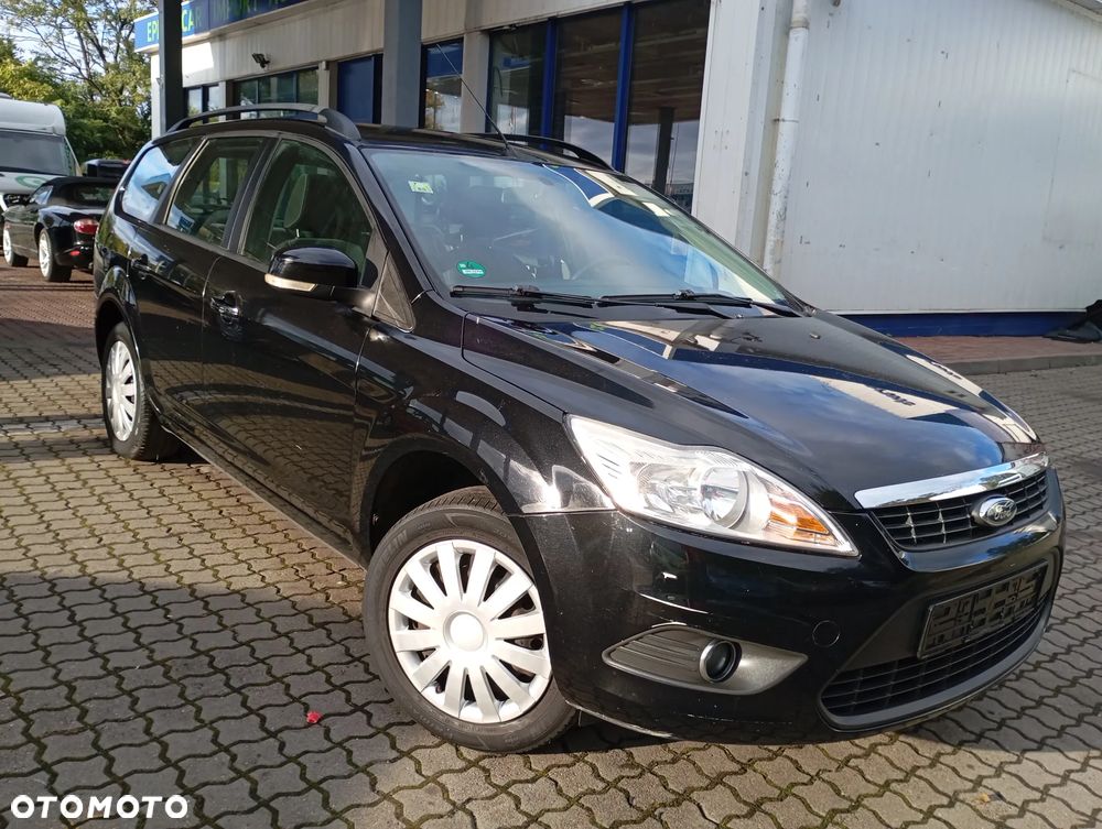 Ford Focus Turnier 1.6 16V Ambiente - 2