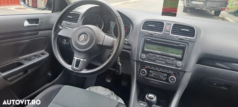 Volkswagen Golf 1.6 TDI BlueMotion Technology Comfortline - 10