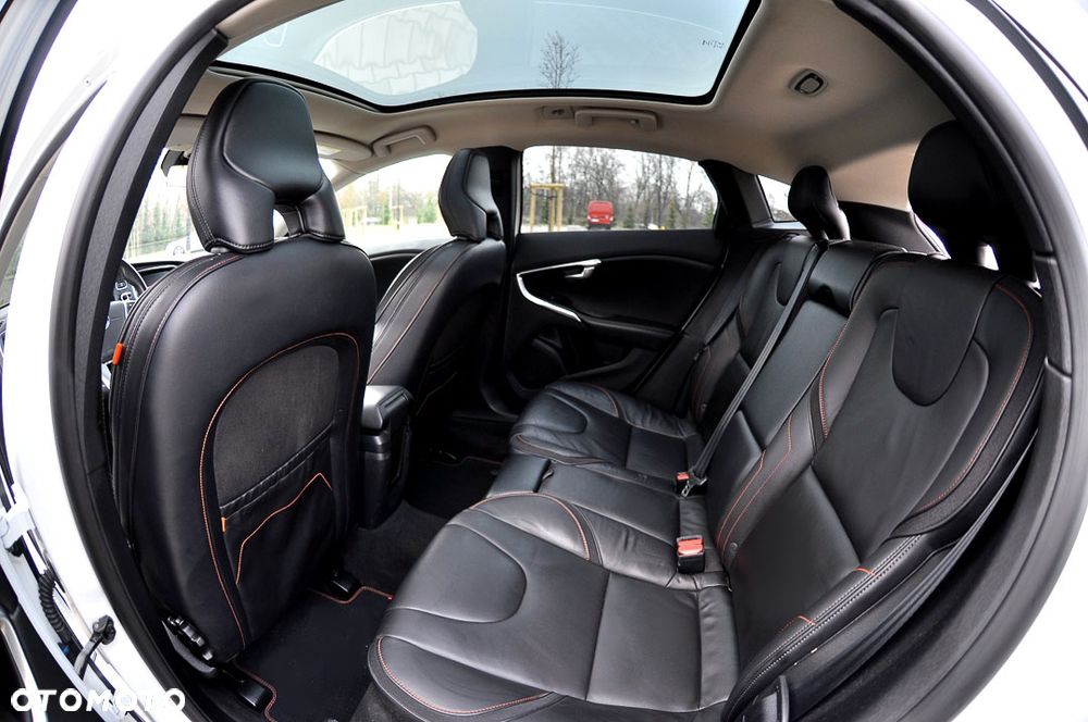 Volvo V40 Cross Country D2 Ocean Race - 8