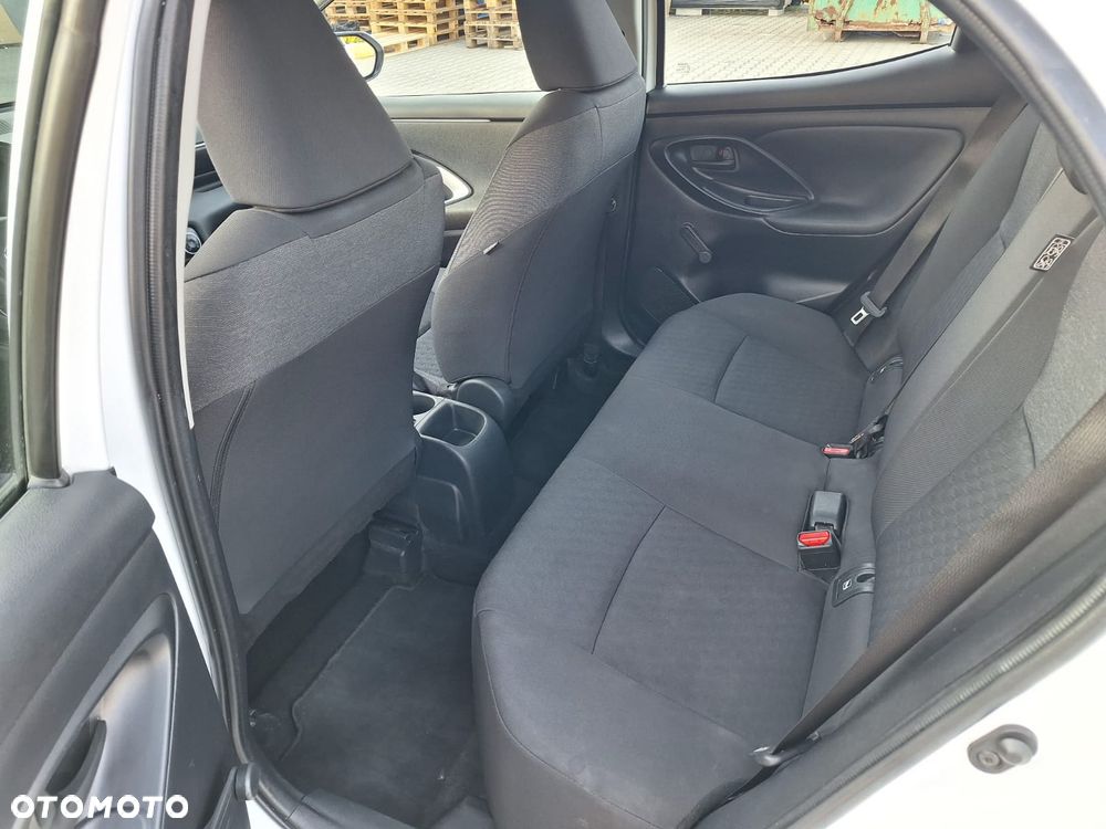 Toyota Yaris 1.5 Comfort - 12